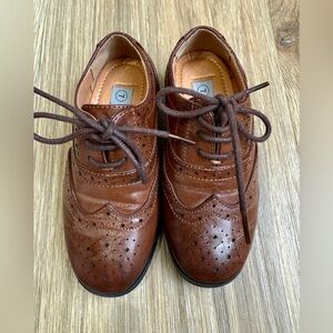Tip Top Shiny Brown Wingtip Oxfords Toddler Sz 7 LNC